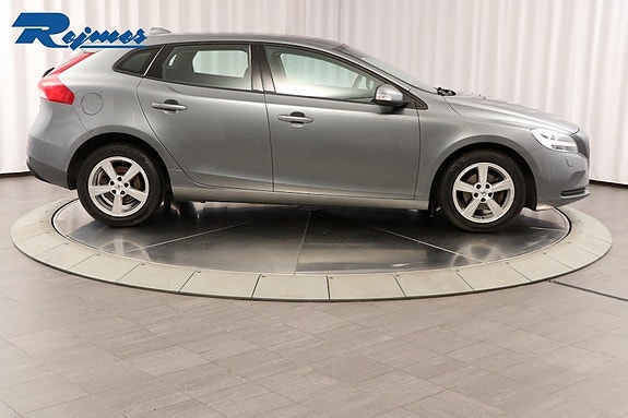 Volvo V40 27 of 27