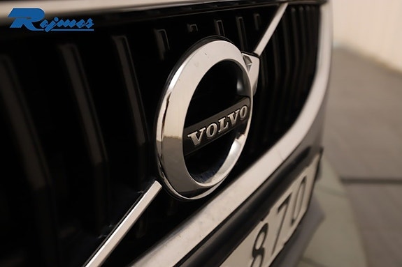 Volvo V40 20 of 27