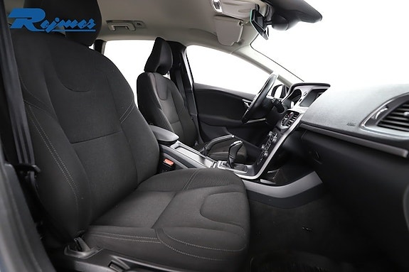 Volvo V40 26 of 27