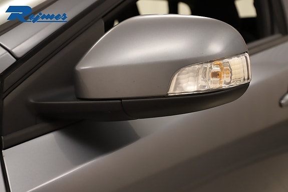 Volvo V40 17 of 27
