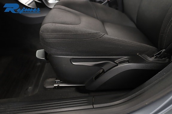 Volvo V40 6 of 27