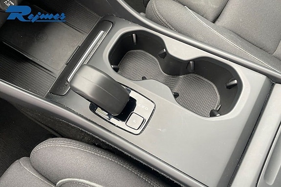 Volvo EX40 12 of 21