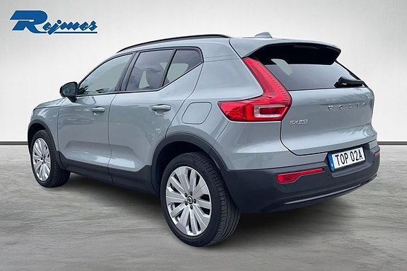 Volvo EX40 3 of 21