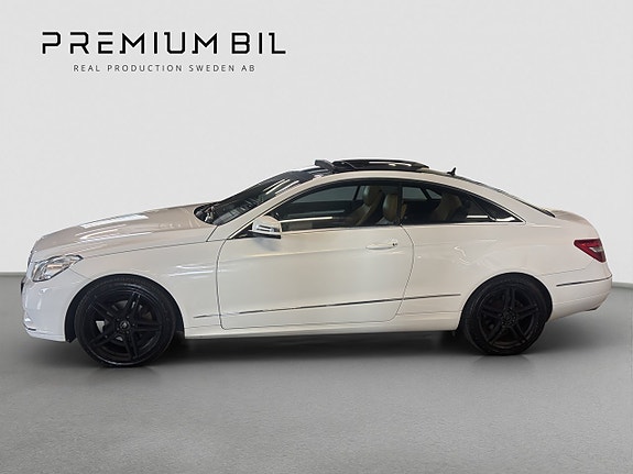 Mercedes-Benz E250 3 of 11