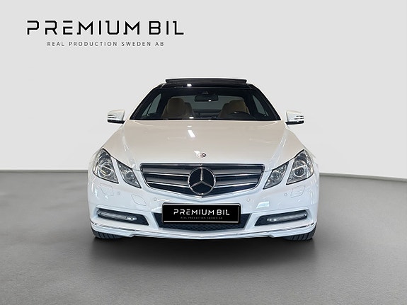 Mercedes-Benz E250 7 of 11