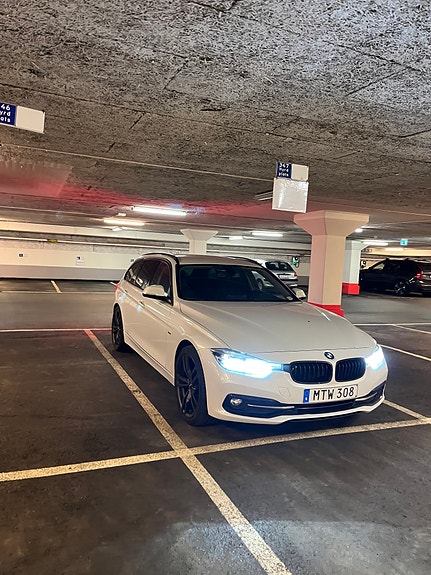 BMW 320d 2 of 21