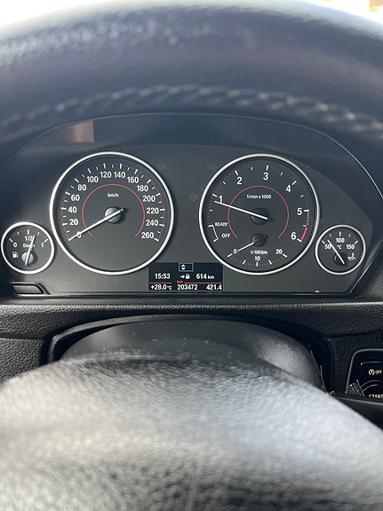 BMW 320d 8 of 21