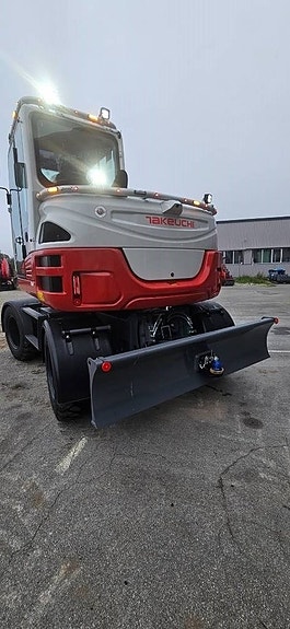 Takeuchi TB 395 W 11 of 16