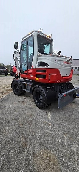 Takeuchi TB 395 W 14 of 16