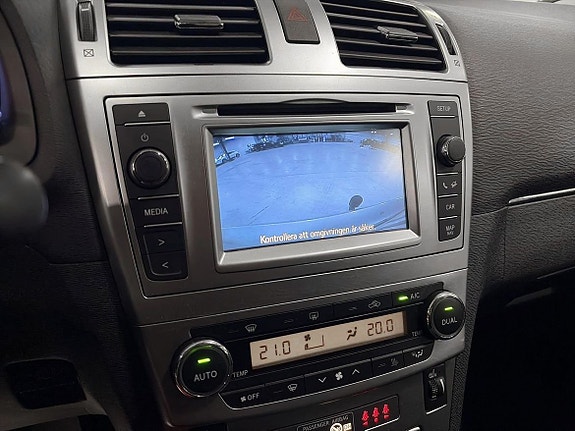 Toyota Avensis 13 of 16
