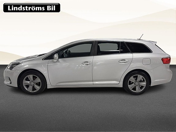 Toyota Avensis 4 of 5