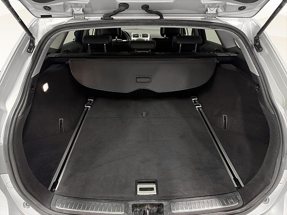 Toyota Avensis 10 of 16