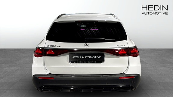 Mercedes-Benz E300 de 7 of 13