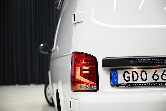 Volkswagen Transporter 19 of 30