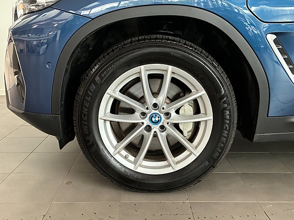 BMW X3 4 of 5