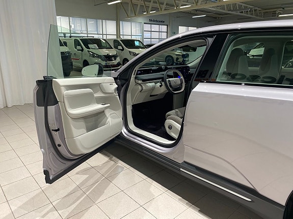 Volvo EX60 10 of 15