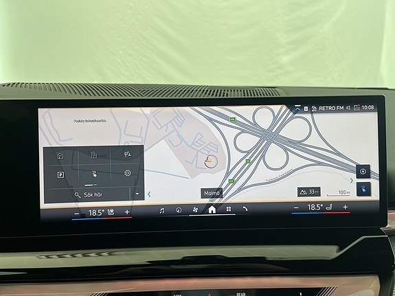 BMW i5 11 of 16