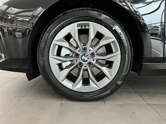 BMW 120 4 of 14