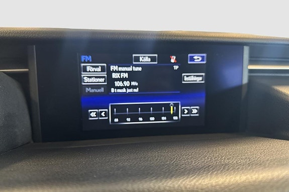 Lexus RC-F 14 of 17