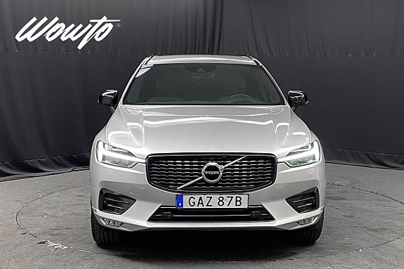 Volvo XC60 2 of 5