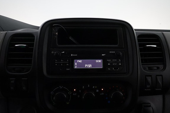 Renault Trafic 13 of 22