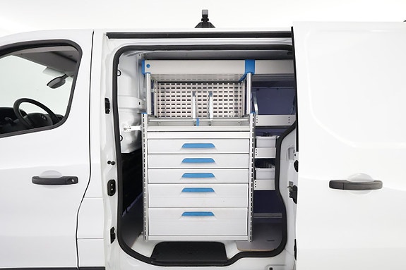 Renault Trafic 19 of 22