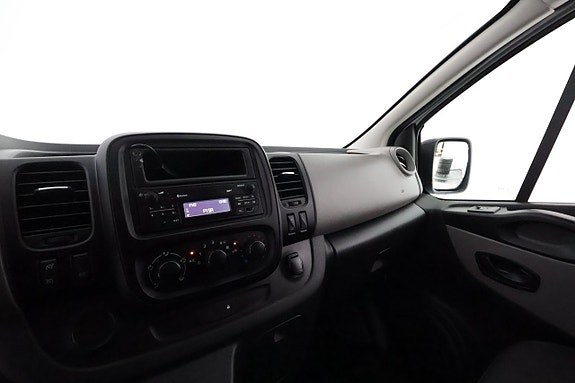 Renault Trafic 15 of 22