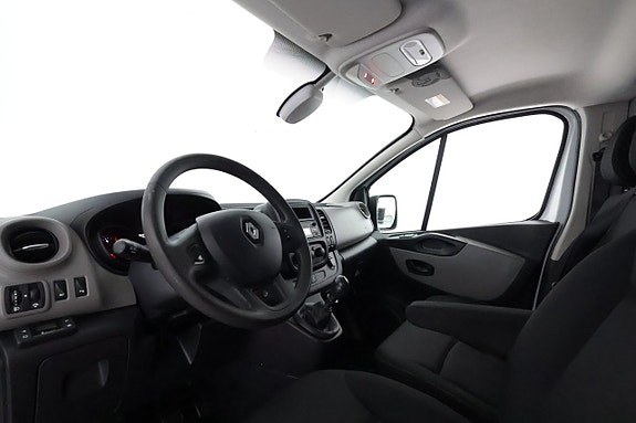 Renault Trafic 11 of 22