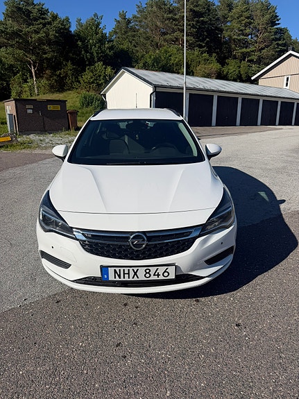 Opel Astra 4 of 5