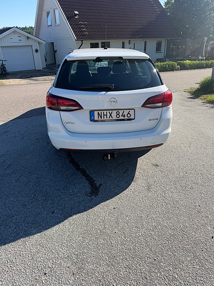 Opel Astra 2 of 5