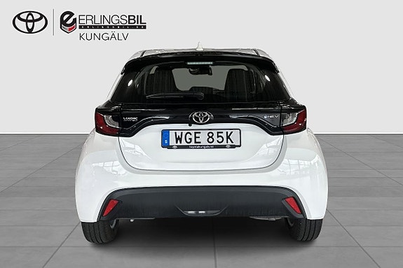Toyota Yaris 5 of 5