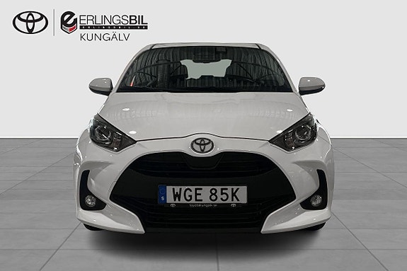 Toyota Yaris 6 of 17