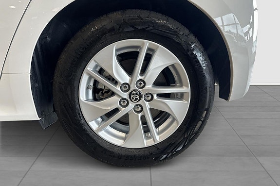 Toyota Yaris 17 of 17