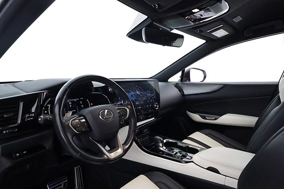 Lexus NX450h+ 11 of 29