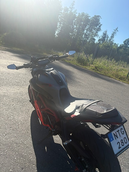 Yamaha MT-07 6 of 6