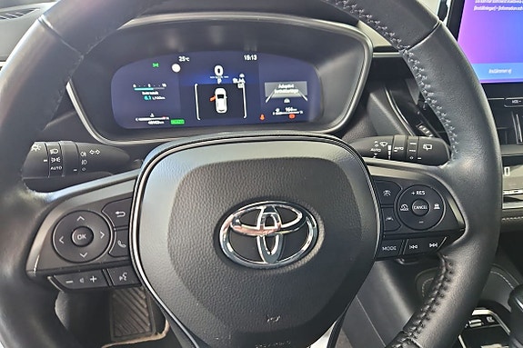 Toyota Corolla 12 of 16