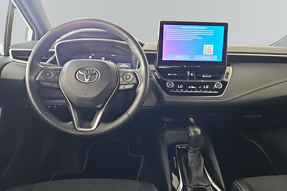 Toyota Corolla 10 of 16