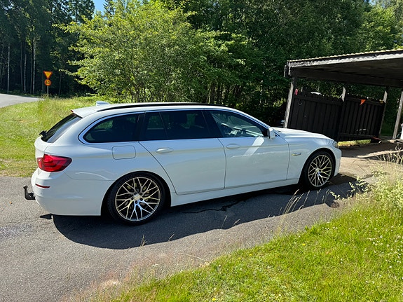 BMW 520d 2 of 8