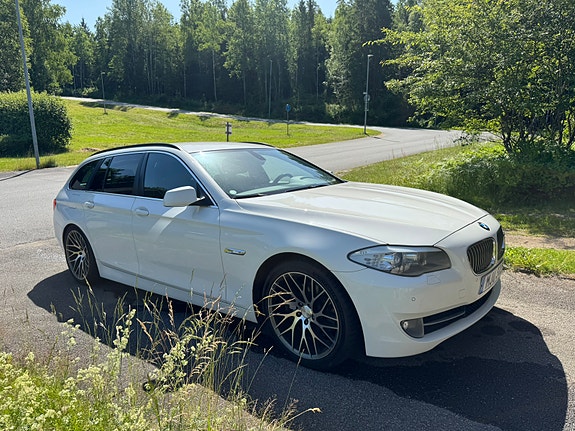 BMW 520d 3 of 8