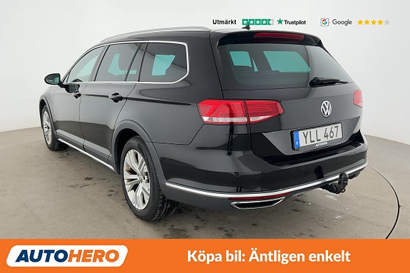 Volkswagen Passat Alltrack 3 of 30