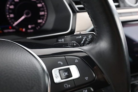 Volkswagen Passat Alltrack 29 of 30