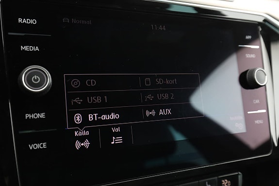 Volkswagen Passat Alltrack 21 of 30