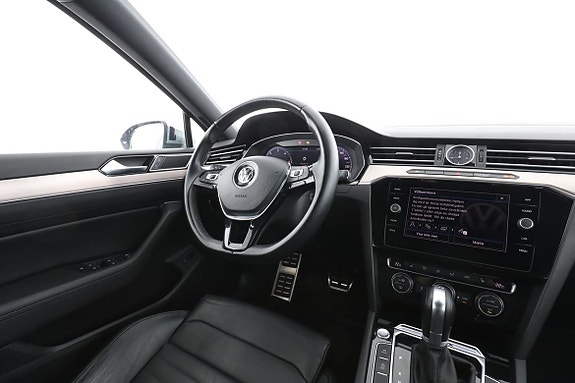 Volkswagen Passat Alltrack 14 of 30