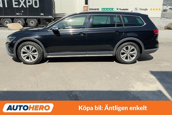 Volkswagen Passat Alltrack 2 of 30