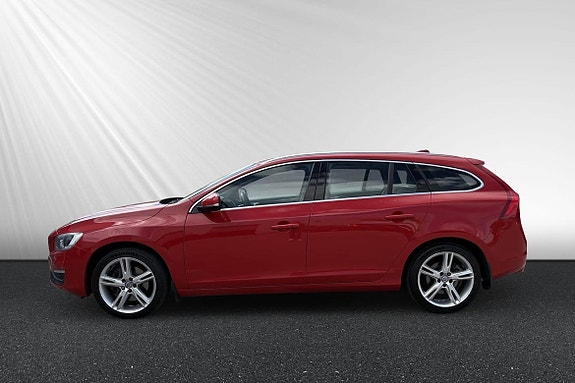 Volvo V60 3 of 5