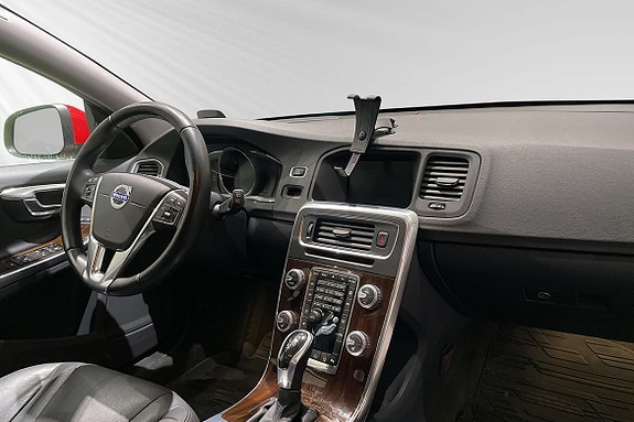 Volvo V60 11 of 22