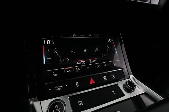 Audi Q8 21 of 30