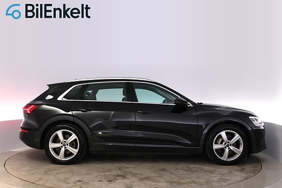 Audi Q8 2 of 5
