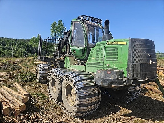 John Deere 1910G 2 of 14