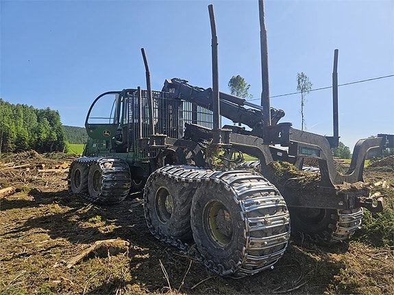 John Deere 1910G 9 of 14